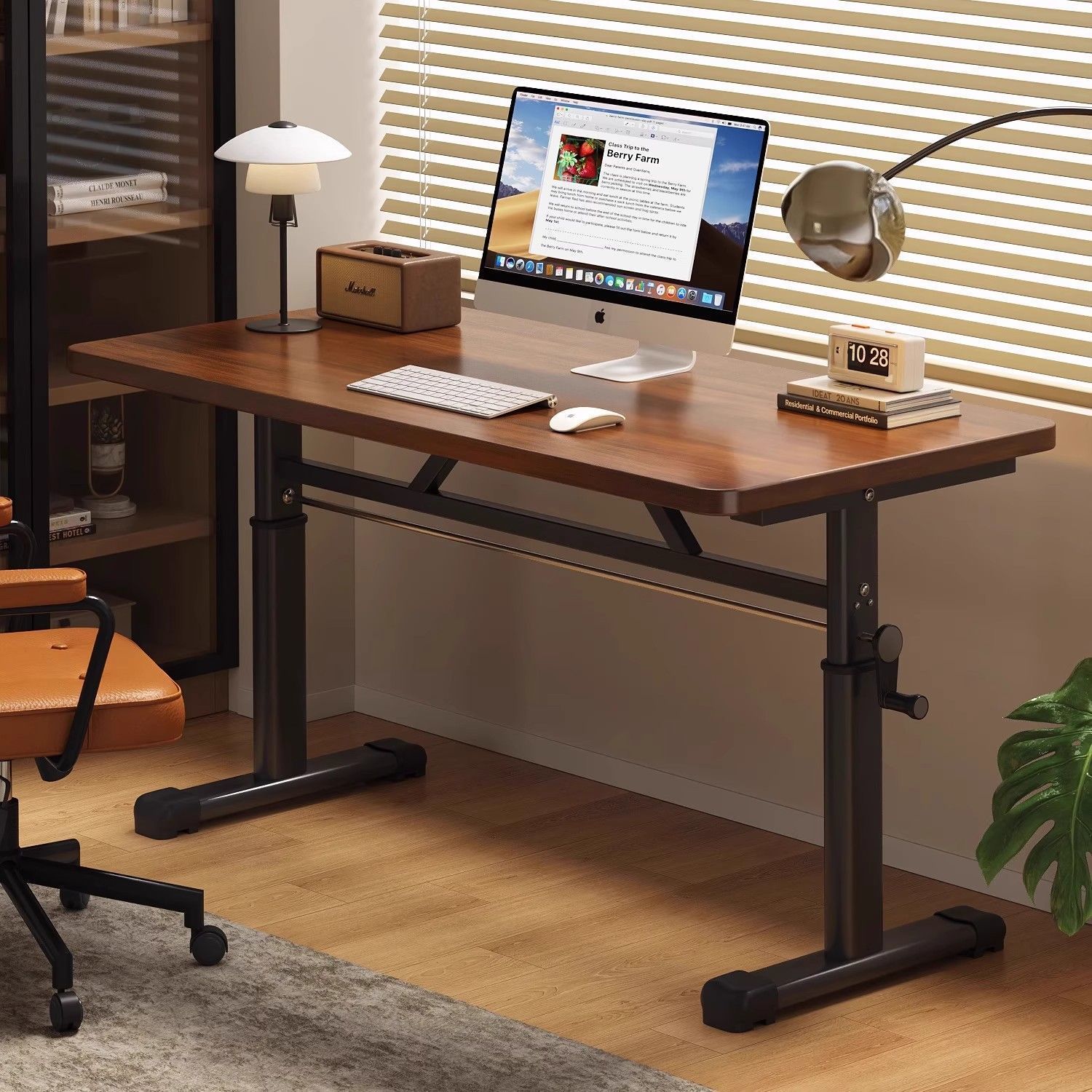 Desk Setup With Laptop - Escritorio de Computadora Moderno y Simple