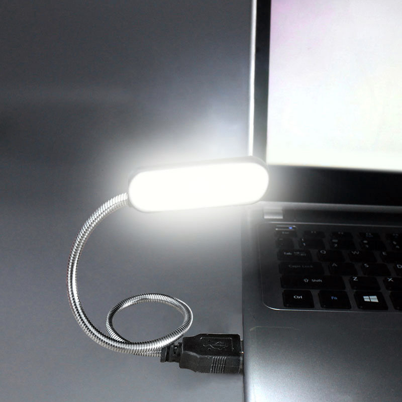 Mini lámpara de libro de 4 LED - Desk Setup With Laptop reseña y precio